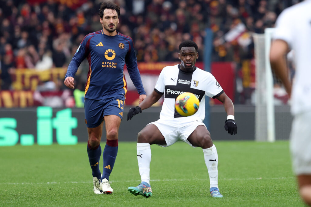 Mats Hummels of Roma, Bonny of Parma during Italian football championship Serie A Enilive 2024-2025 match AS Roma vs Parma Calcio at Stadio Olimpico in Rome.